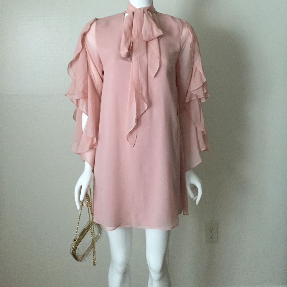 BcbgMaxazria
